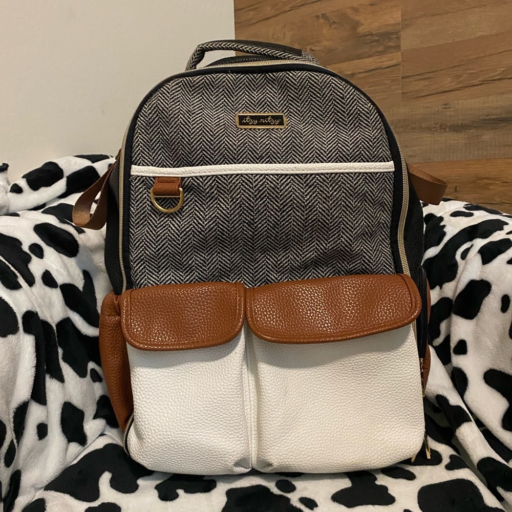 Itzy Ritzy Diaper Boss Backpack